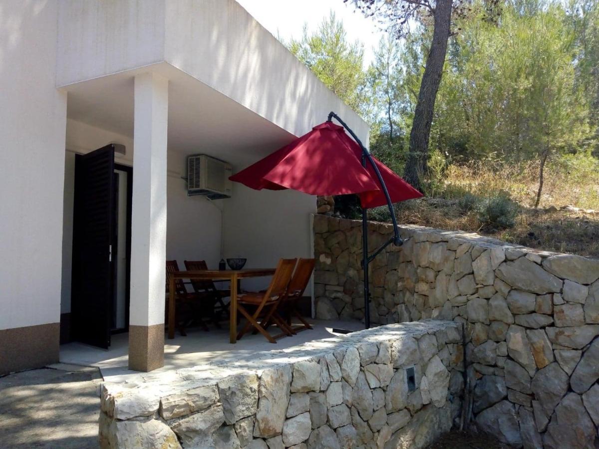 Apartman Leo Nečujam Exterior foto